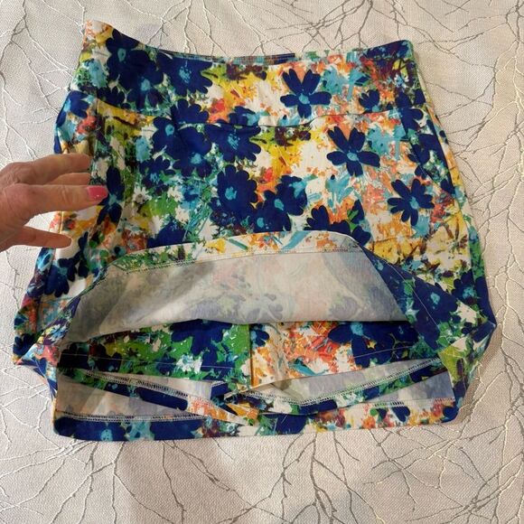 Attyre Skort Set of 2 Blue Floral Yellow  Pocket Tennis Golf Pickleball SZ 8 - Picture 4 of 11